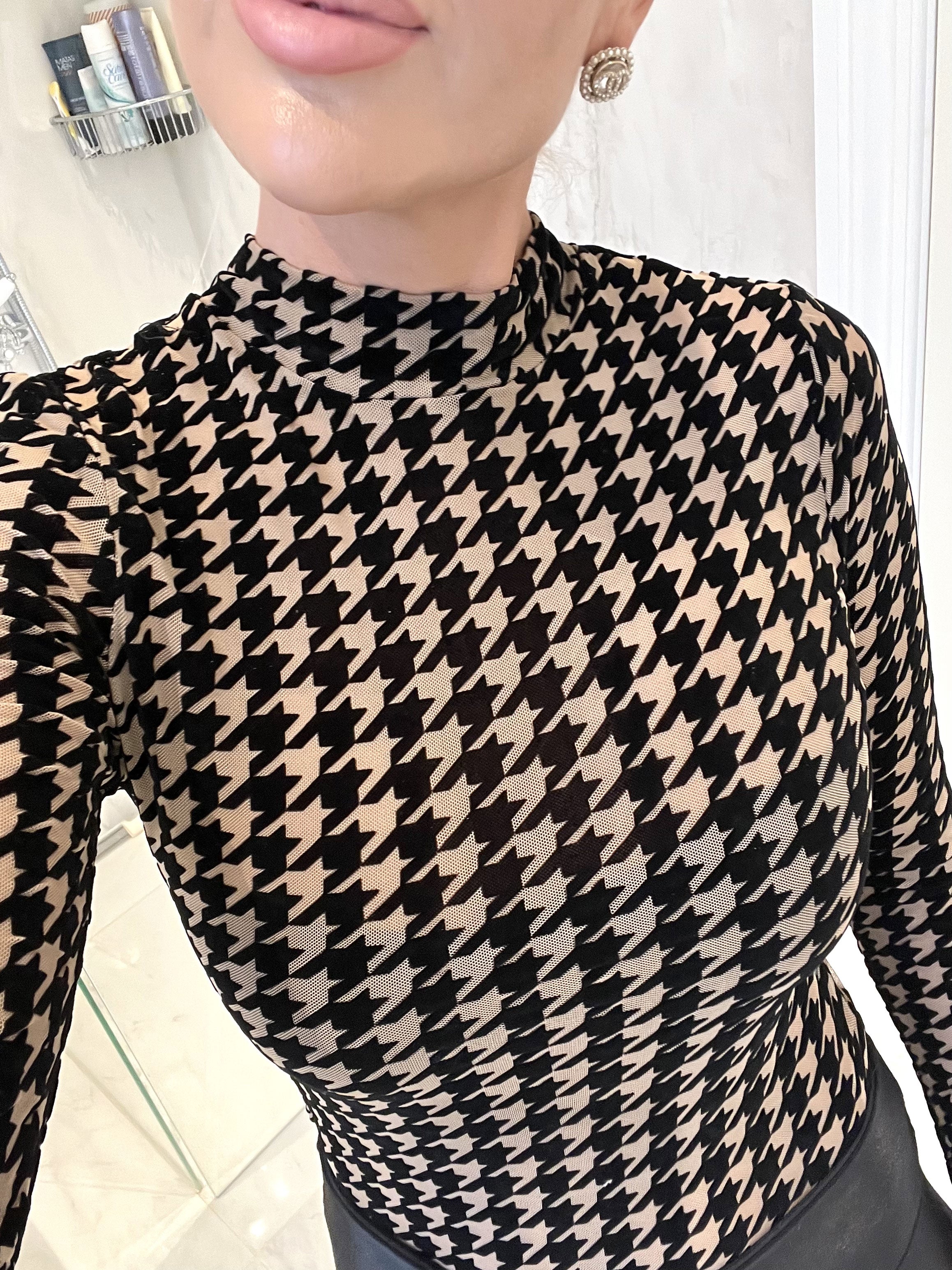 Liva - Mjuk mesh topp med hundtandsmönster